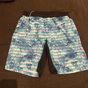 Lululemon Blue and White Shorts with Liner